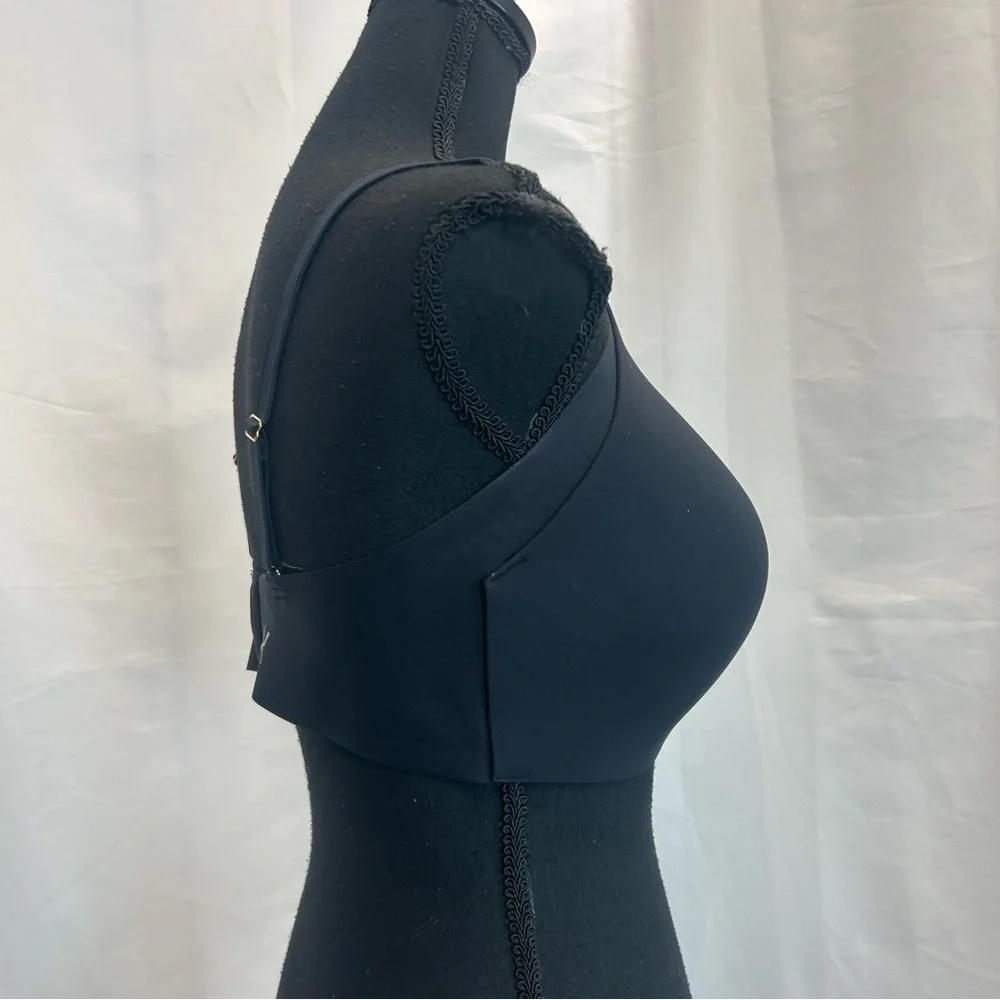 Knix black bra lightly padded sports Sz 7+(38E, 36F, 38F)
